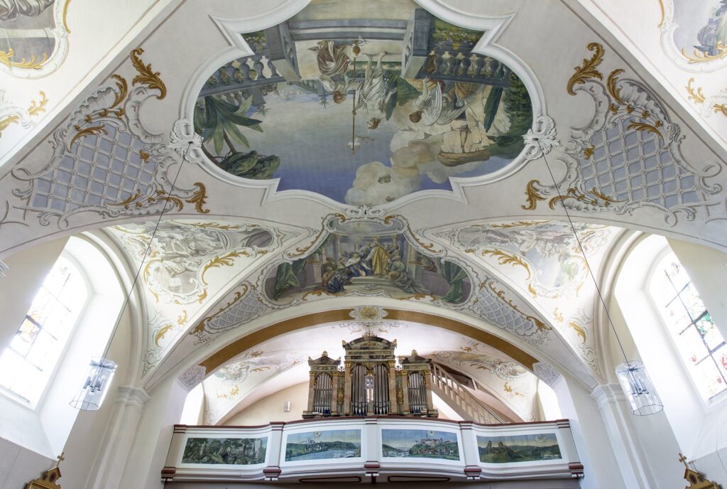 Orgelempore in der Simultankirche in Illschwang