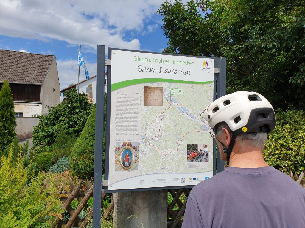 Infotafel zur ehemaligen Simultankirche in Hütten